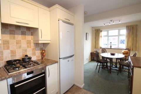 22 Berkeley Drive, Kingswinford, DY6 9DT