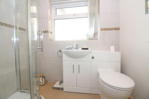 22 Berkeley Drive, Kingswinford, DY6 9DT
