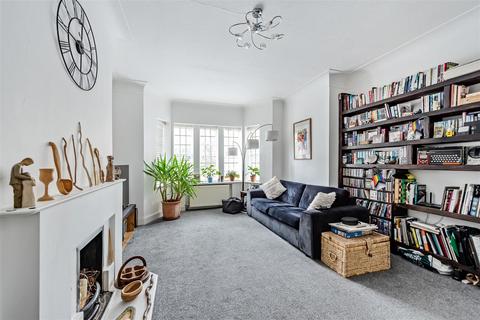 2 bedroom flat for sale, Tudor Close, Belsize Park, NW3