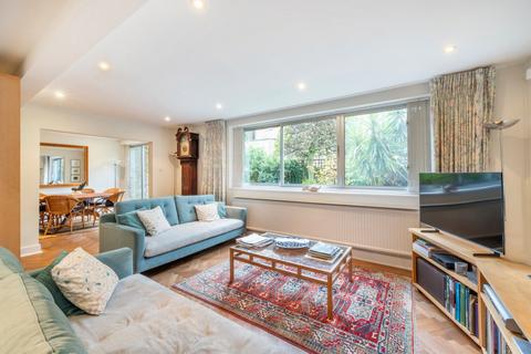 4 bedroom mews for sale, Camden Mews, London