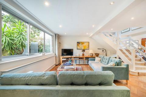 4 bedroom mews for sale, Camden Mews, London