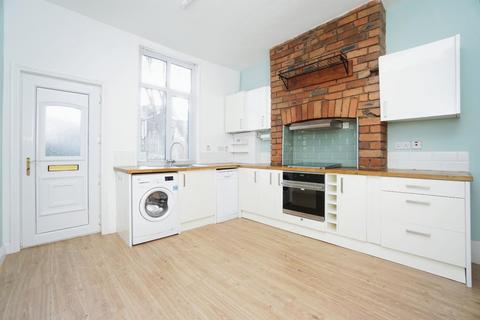 3 bedroom terraced house to rent, St. Thomas Road, Sheffield