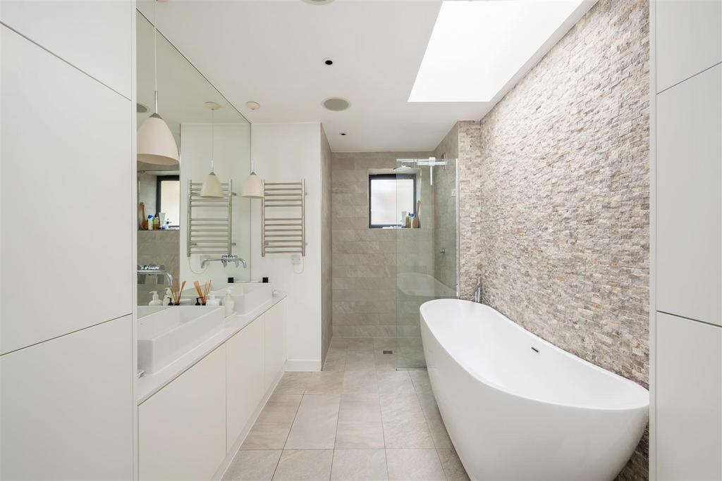 185 C Northchurch Road Hi-21.jpg