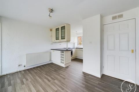 3 bedroom end of terrace house for sale, Coal Road, Leeds