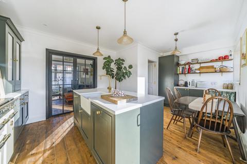 187 South Park Crescent, London, SE6 1JN
