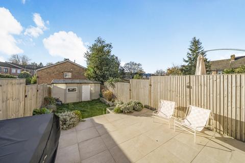 187 South Park Crescent, London, SE6 1JN