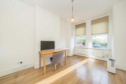 1 bedroom flat for sale, Cromwell Road, London N10