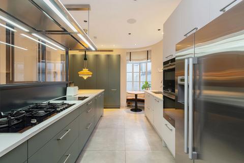 Flat A, 82 Portland Place, London, W1B 1NS
