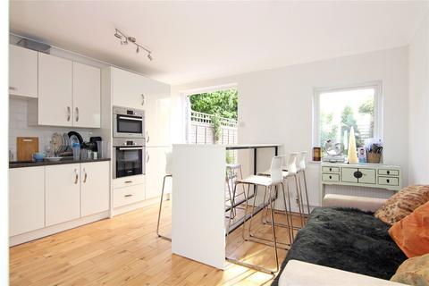 5 bedroom terraced house to rent, Malbrook Road, Putney, London, SW15