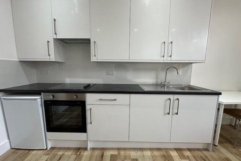 Studio to rent, Fordwych Road, Kilburn NW2