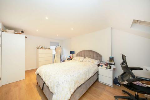 2 bedroom flat for sale, Ponsard Road, London NW10