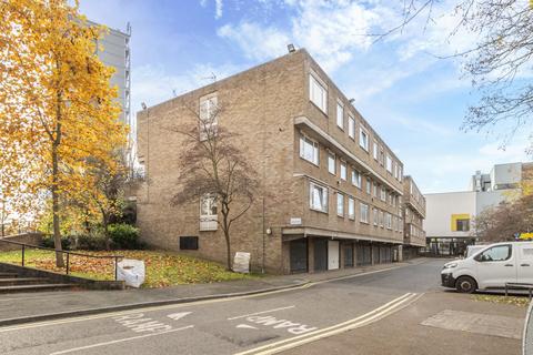 3 Aldsworth Close, London, W9 2RA