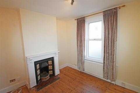 2 bedroom terraced house to rent, Hartington Street