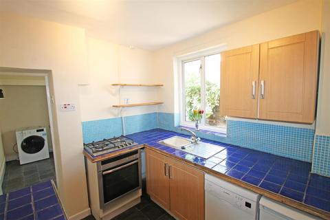 2 bedroom terraced house to rent, Hartington Street