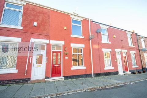 Coronation Street, Carlin How