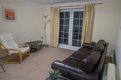 2 bedroom flat to rent, Rochbank, Manchester M9