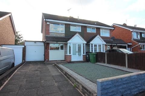 3 bedroom semi-detached house for sale, Burrows Road, Kingswinford DY6