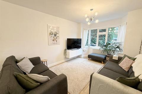 8 Sara Close, Sutton Coldfield, B74 4BN
