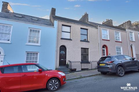 4 bedroom terraced house for sale, Laws Street, Pembroke Dock