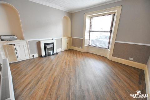 4 bedroom terraced house for sale, Laws Street, Pembroke Dock