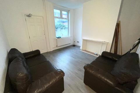 1 bedroom terraced house to rent, Lydford Street, Salford M6