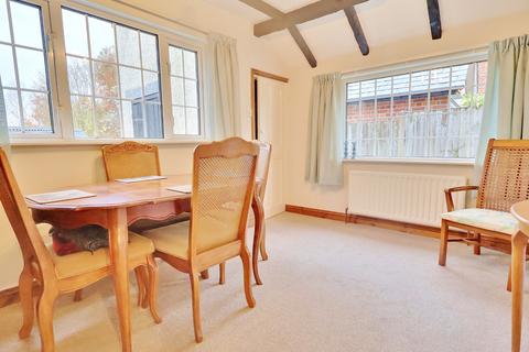 3 bedroom chalet for sale, Atheling Road, Hythe