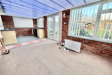 2 bedroom detached bungalow for sale, Lulworth Avenue, Poole BH15