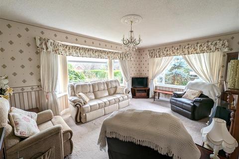 2 bedroom semi-detached bungalow for sale, Burniston Gardens, Burniston, Scarborough