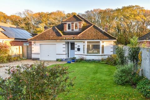 4 bedroom chalet for sale, Elphinstone Road, Highcliffe, Christchurch, BH23