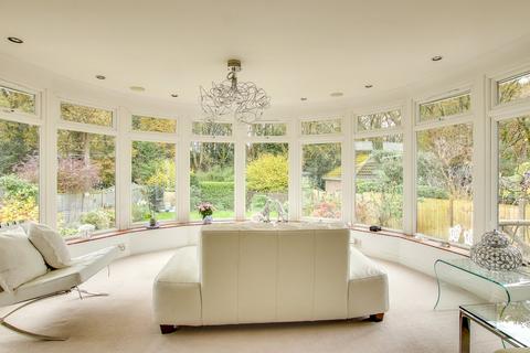 undefined, Elphinstone Road, Highcliffe, Christchurch, BH23