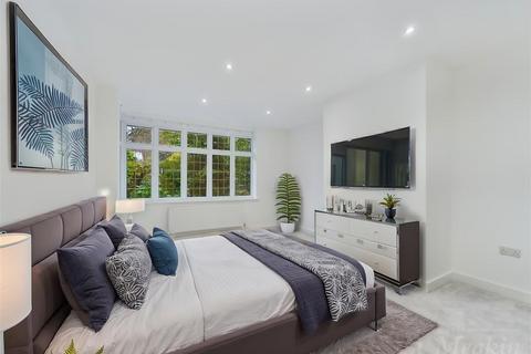 18 Crest Road, South Croydon, CR2 7JQ