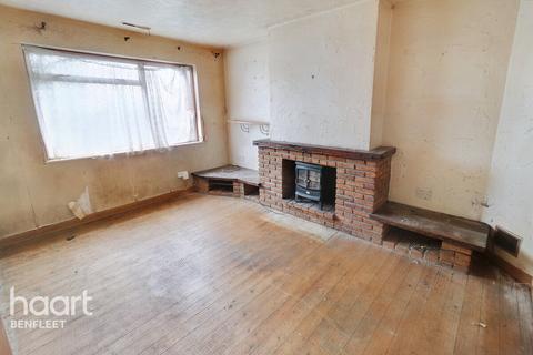 2 bedroom semi-detached bungalow for sale, Kents Hill Road, Benfleet