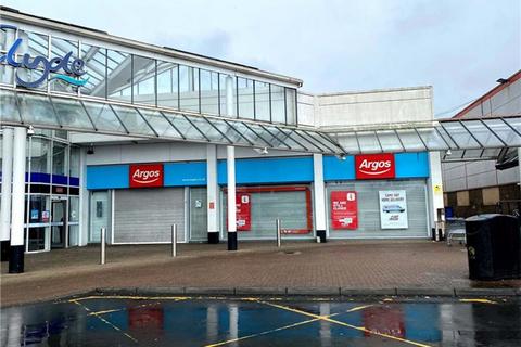 Retail property (high street) to rent, West Dunbartonshire, Clydebank G81