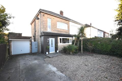 3 bedroom semi-detached house for sale, Moorwell Road, Scunthorpe