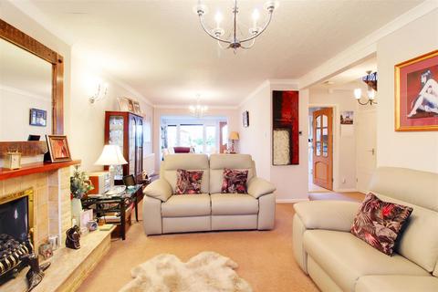 102 High Street, Colney Heath, St Albans, AL4 0NP