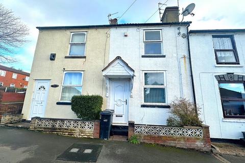 2 bedroom terraced house to rent, Chapel Street, Pensnett