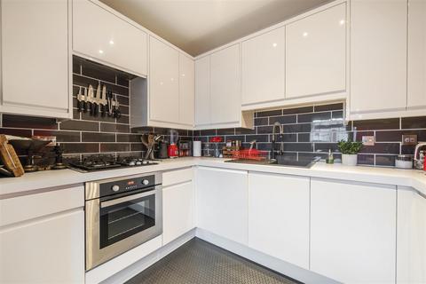 2 bedroom apartment for sale, Tarragon Road, Maidstone