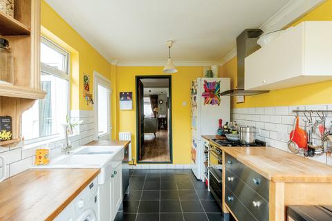 52 Elmdale Road, Bedminster, Bristol, BS3 3JE