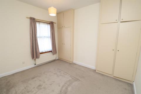 2 bedroom end of terrace house to rent, William Street, Bedworth