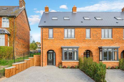 4 bedroom terraced house for sale, Oxted RH8