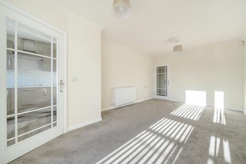 1 bedroom retirement property for sale, Botley Road, Park Gate, Southampton, Hampshire, SO31