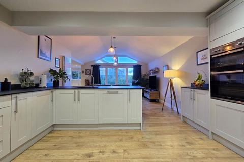 37 Benson Drive, Northam, Bideford, EX39 1UY