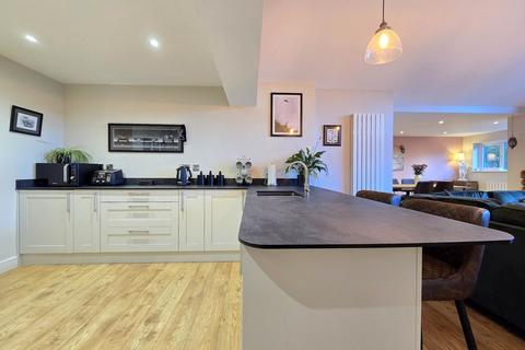 37 Benson Drive, Northam, Bideford, EX39 1UY