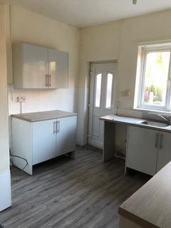 3 bedroom terraced house to rent, Goosebutt St