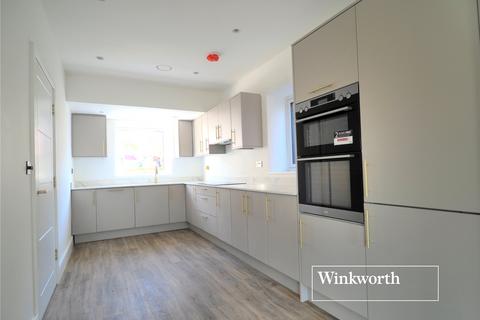 3 bedroom semi-detached house for sale, Station Road, New Barnet, EN5
