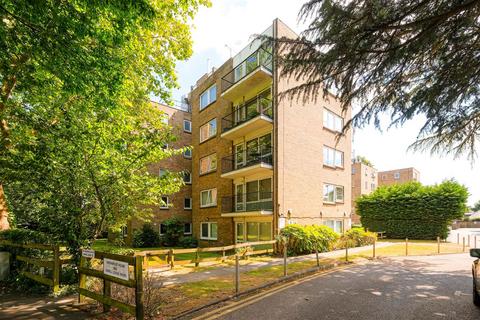 3 bedroom flat to rent, Shernwood House, 2 Hermitage Walk, South Woodford