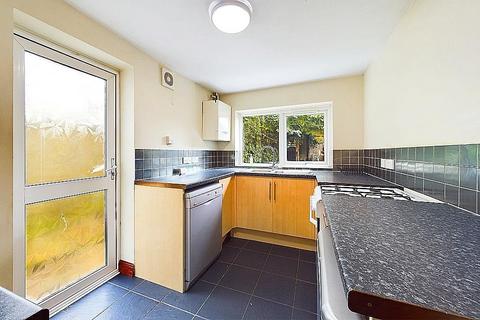 4 bedroom terraced house to rent, Berkeley Close, Southampton