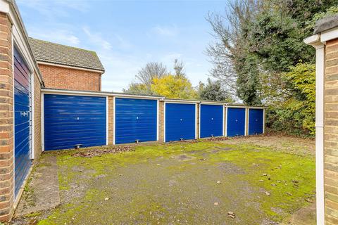 Flat 3, Maple House Oakfield Drive, Reigate, RH2 9NT
