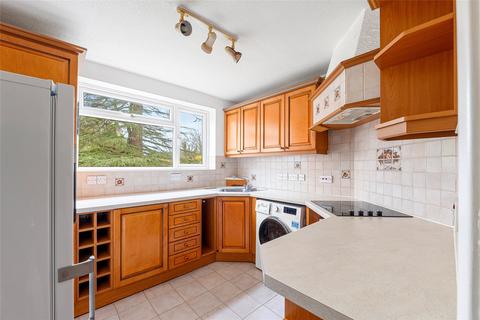 2 bedroom flat for sale, Oakfield Drive, Reigate, Surrey, RH2