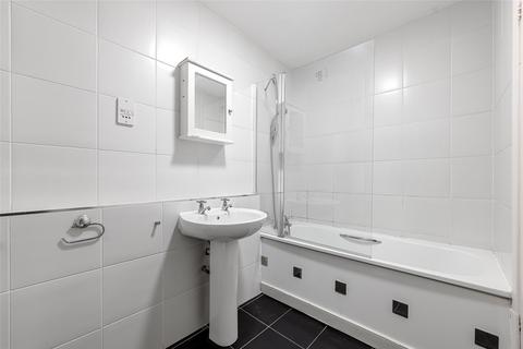 Flat 3, Maple House Oakfield Drive, Reigate, RH2 9NT